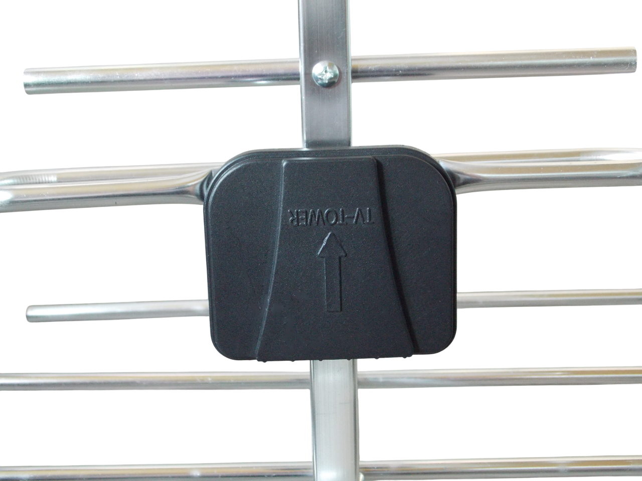 Телевизионная антенна  AL - 016A  наружная с усилителем 