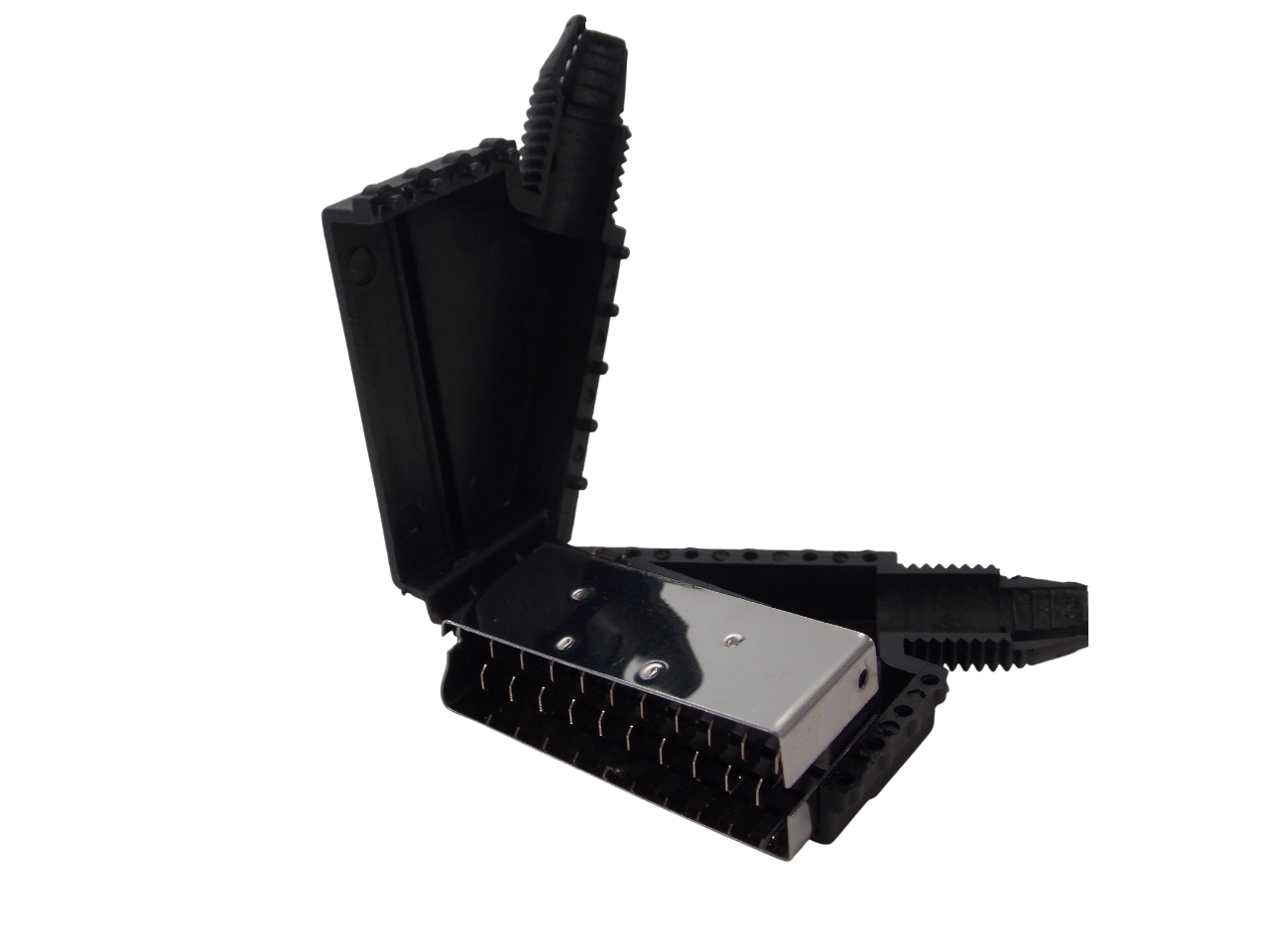 Штекер скарт / SKART