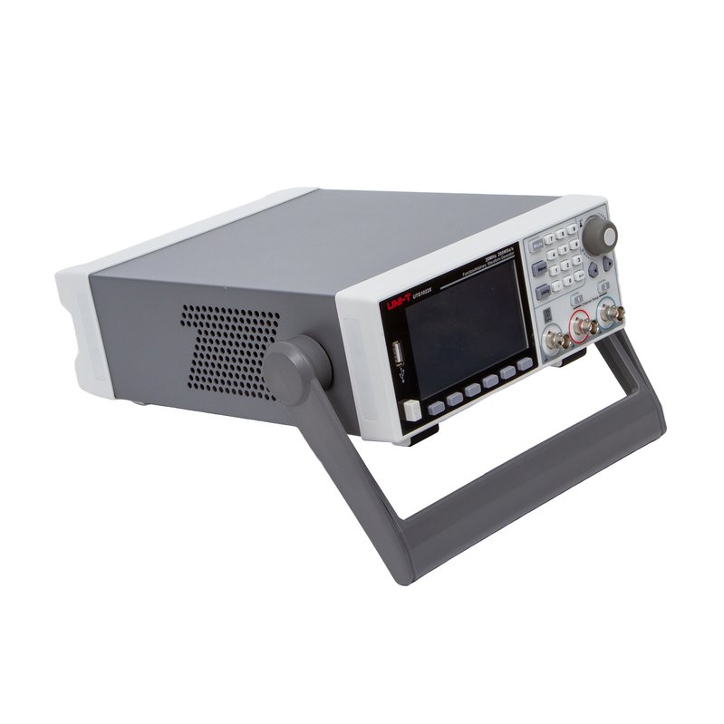 Генератор сигналов UTG1022X